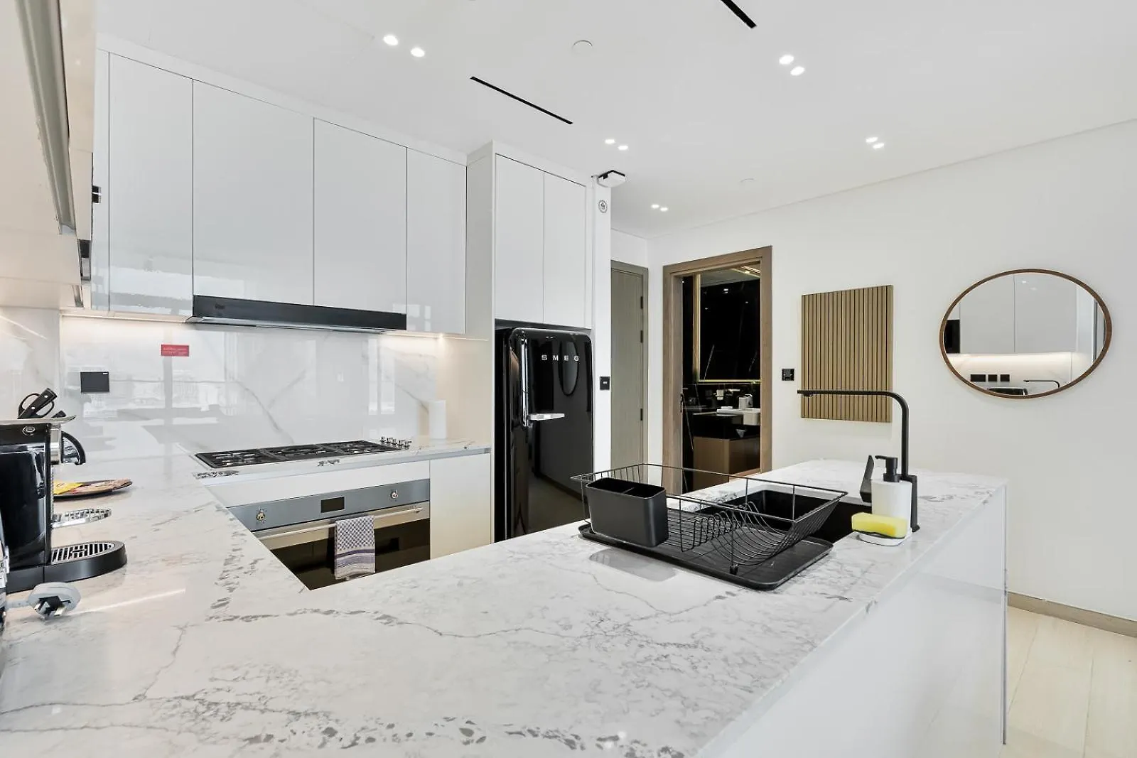 Apartment Luxury 3Br Apt With Pool And Gym Dubai