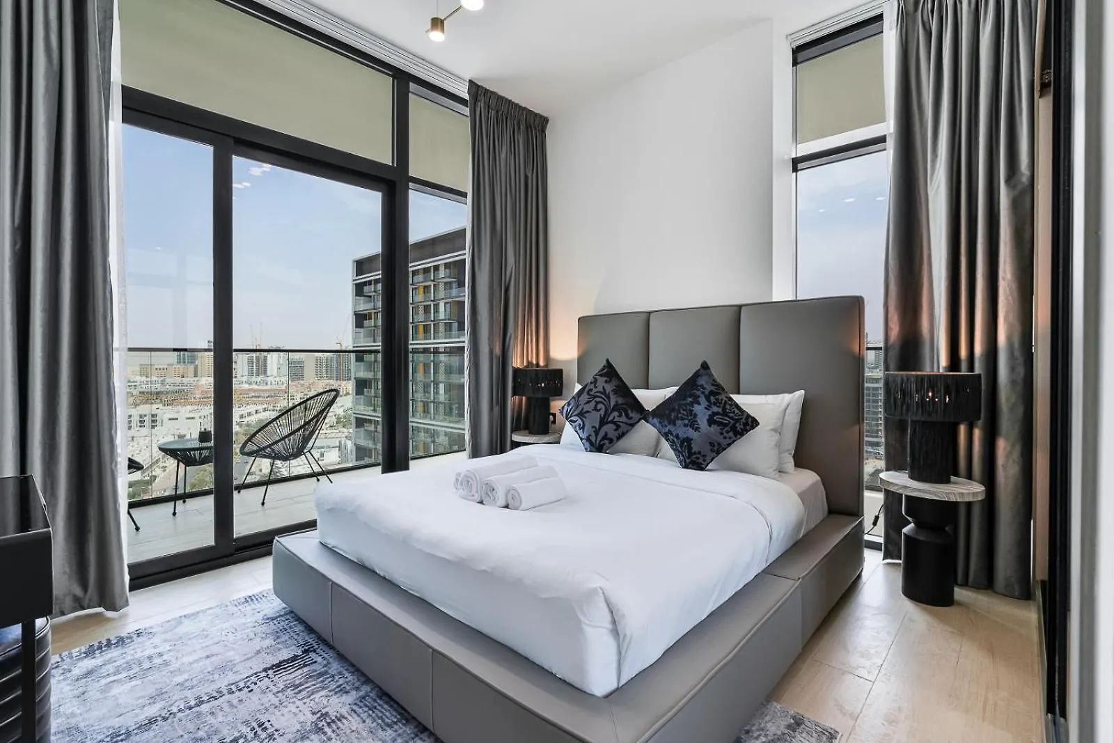 Apartment Luxury 3Br Apt With Pool And Gym Dubai