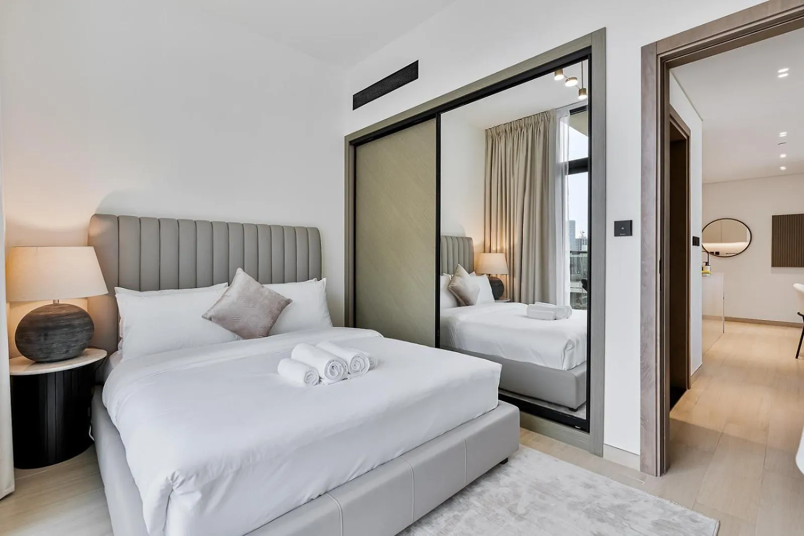Luxury 3Br Apt With Pool And Gym Dubai 0*,