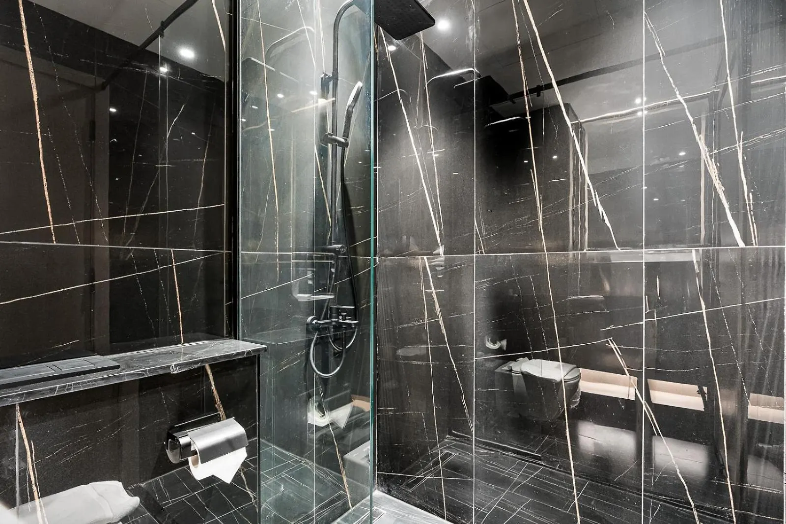 Apartment Luxury 3Br Apt With Pool And Gym Dubai
