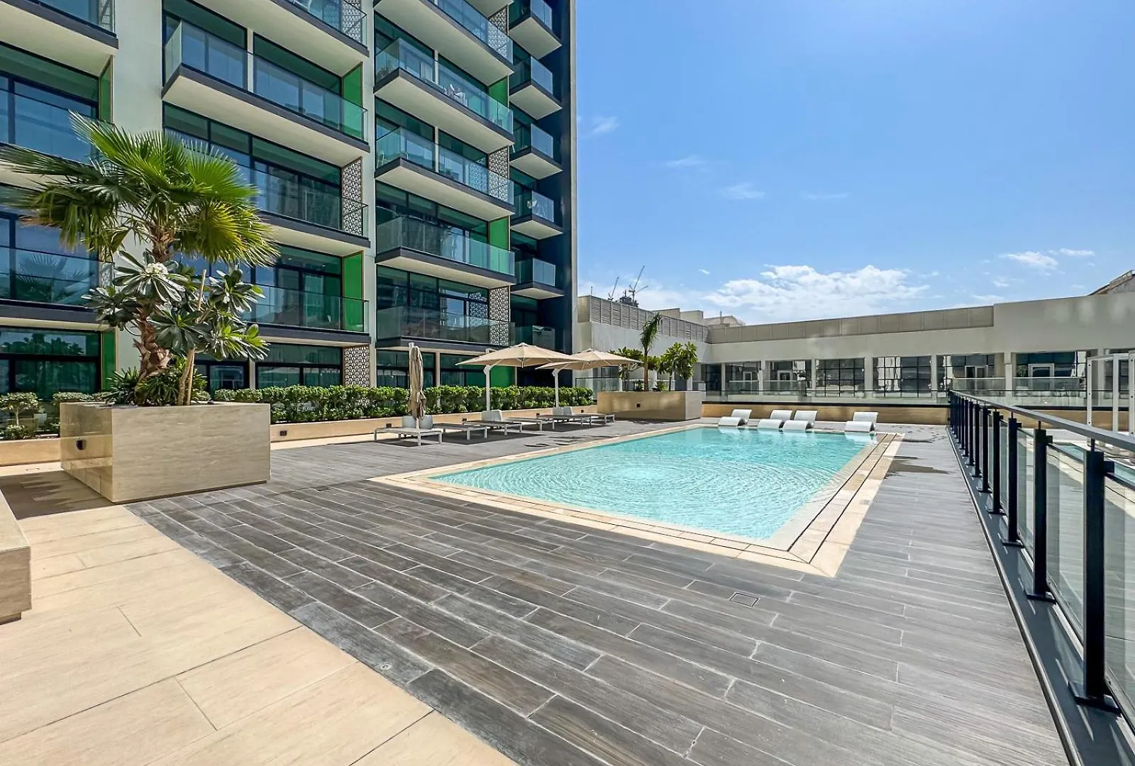 Apartment Luxury 3Br Apt With Pool And Gym Dubai