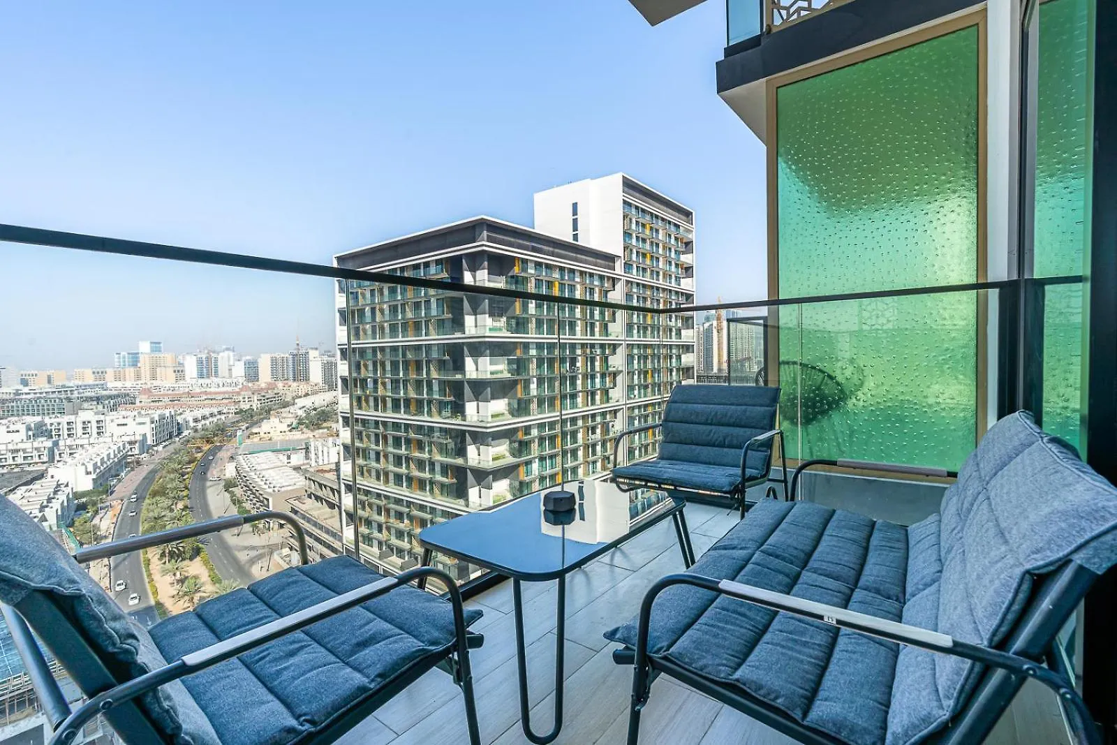 Luxury 3Br Apt With Pool And Gym Dubai Apartment